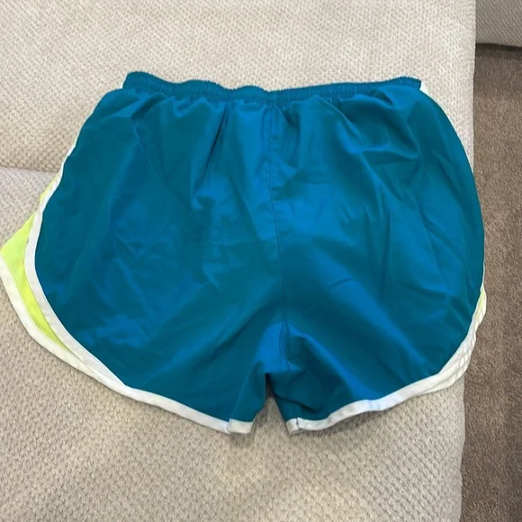 Nike short - Picture 7 of 7